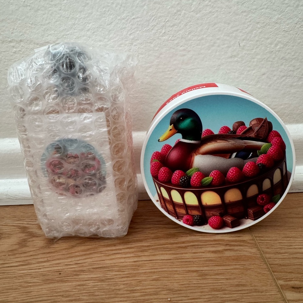 Aion Raspberry Gateau Soap and Aftershave Set